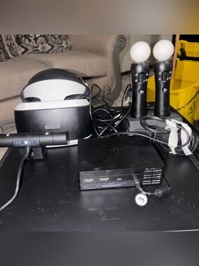 Sony PlayStation PS VR Bundle VR1 1st Generatio